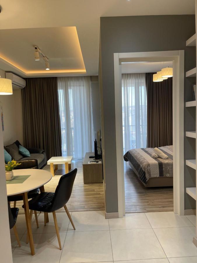 Tbilisi Studio Apartment Bagian luar foto